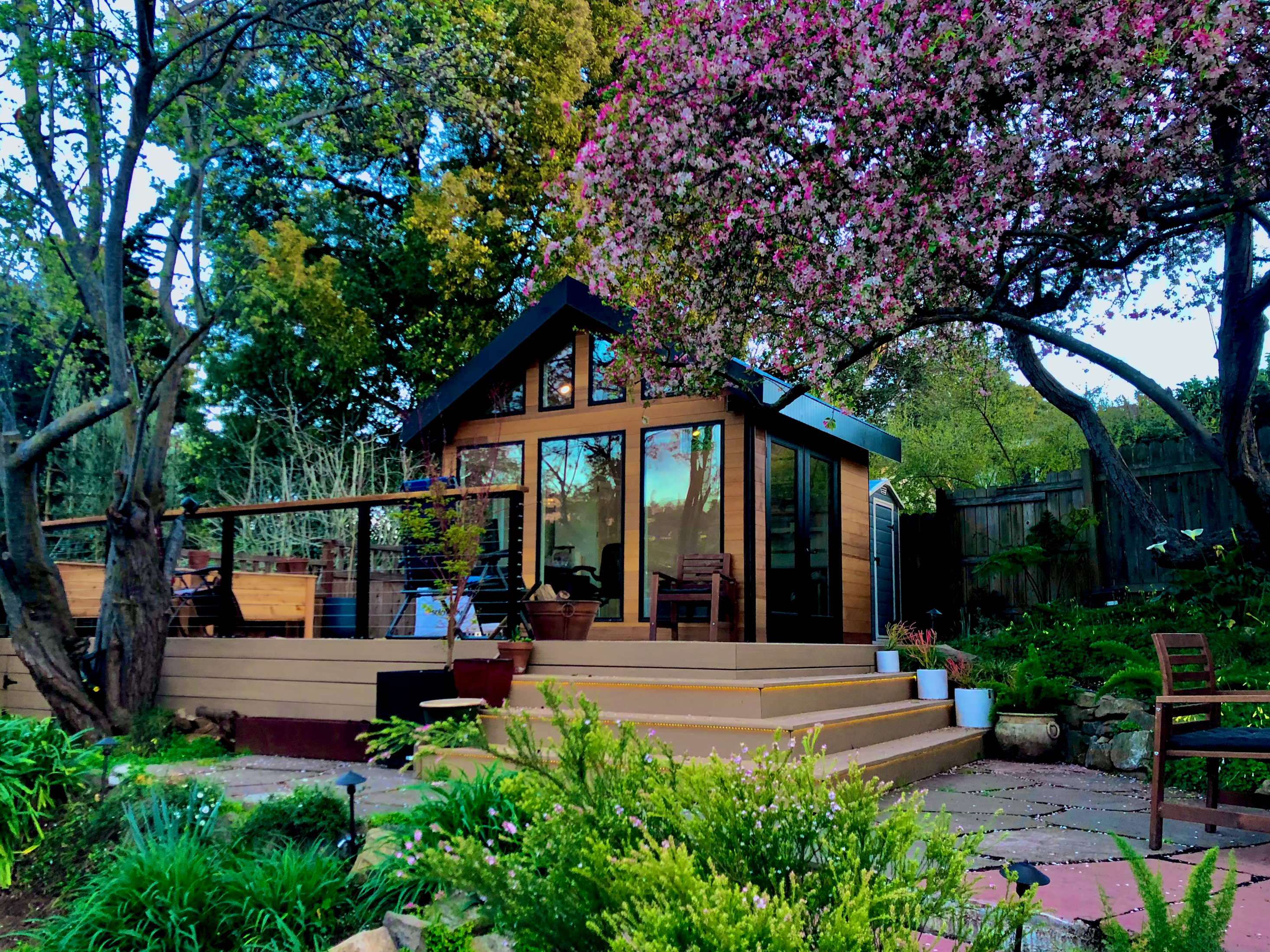 Portland Series gable-roof studio